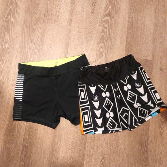 "Champion" Bundle Sports Shorts Set Of 2Stylish Black and Patterned Size: M - Picture 1 of 7